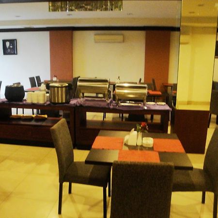 Imperial Hotel Kendari Zewnętrze zdjęcie