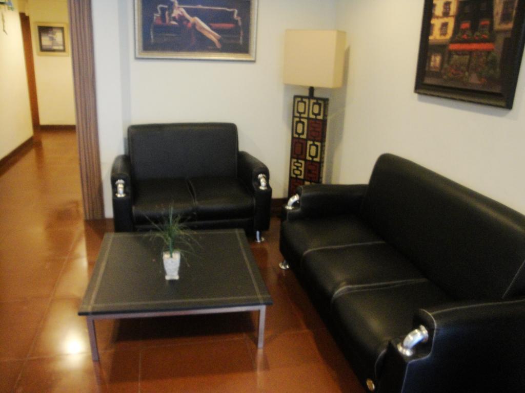 Imperial Hotel Kendari Zewnętrze zdjęcie