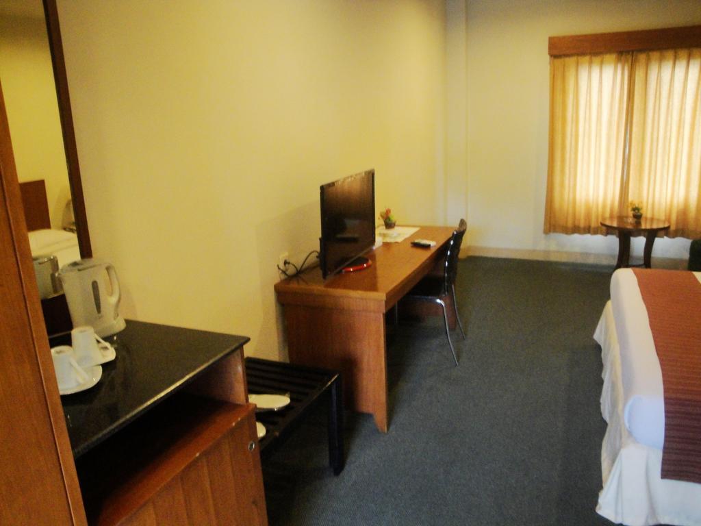 Imperial Hotel Kendari Pokój zdjęcie