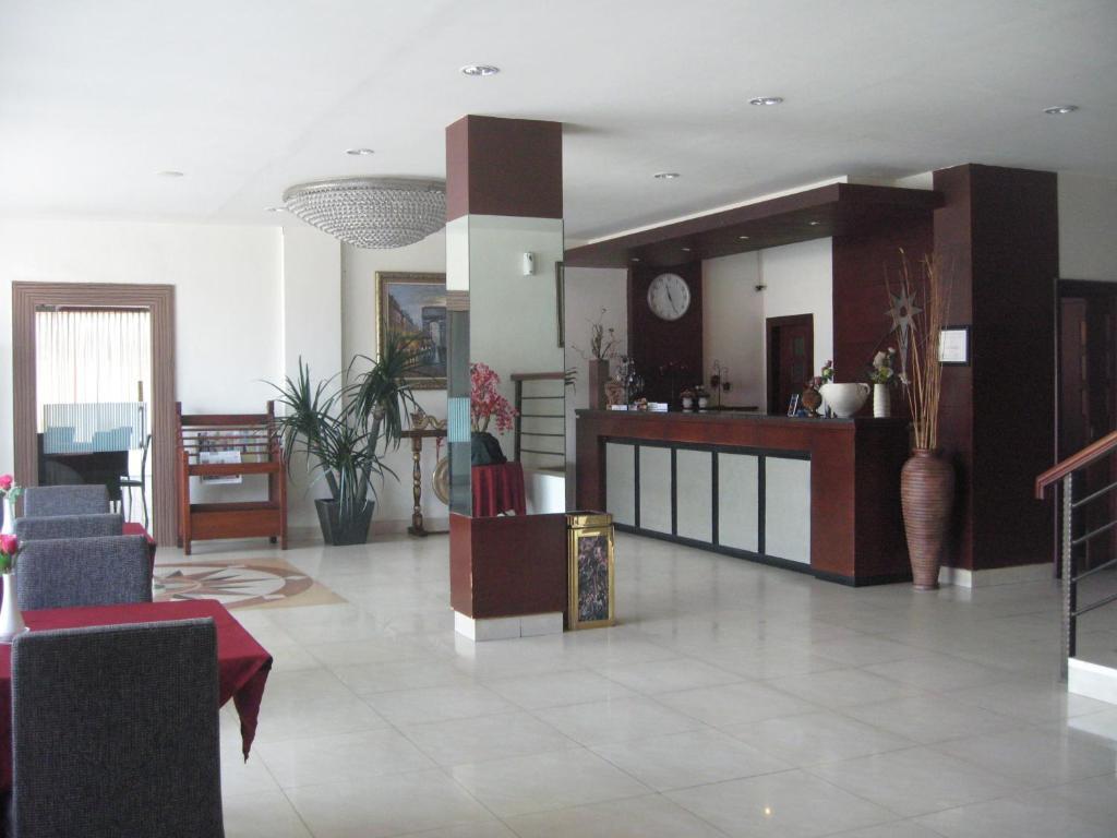 Imperial Hotel Kendari Zewnętrze zdjęcie