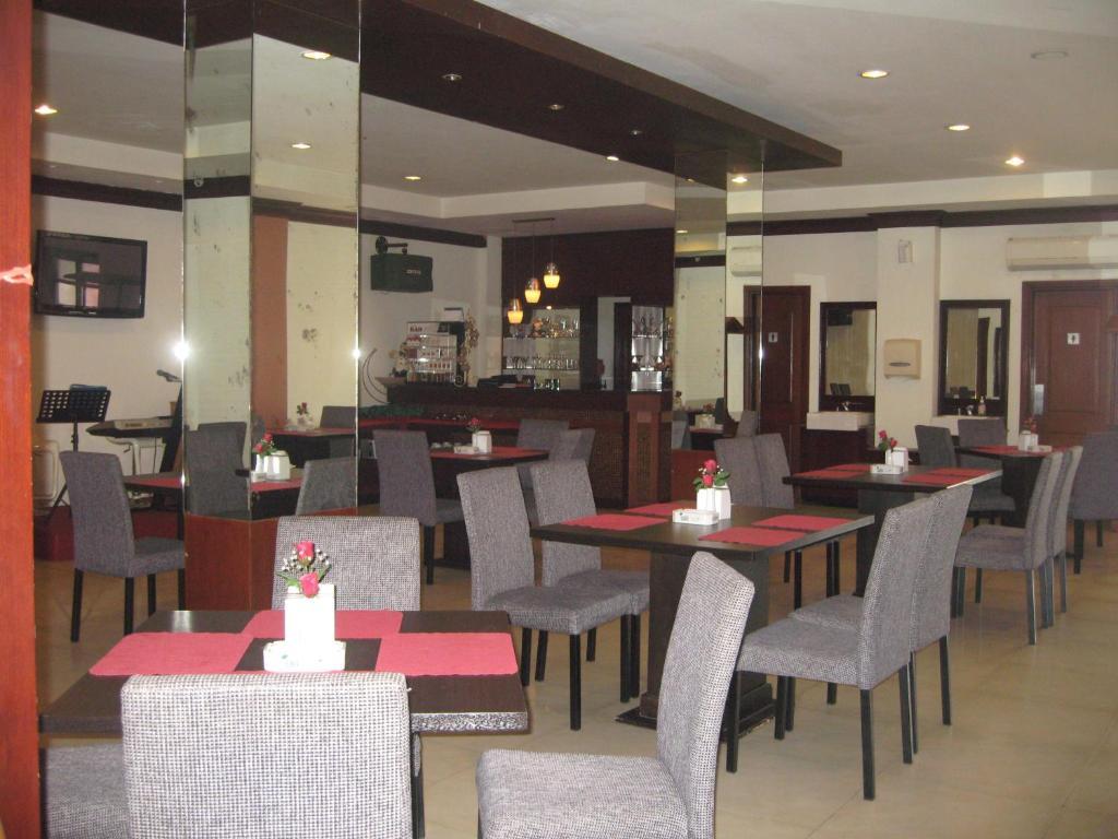 Imperial Hotel Kendari Zewnętrze zdjęcie