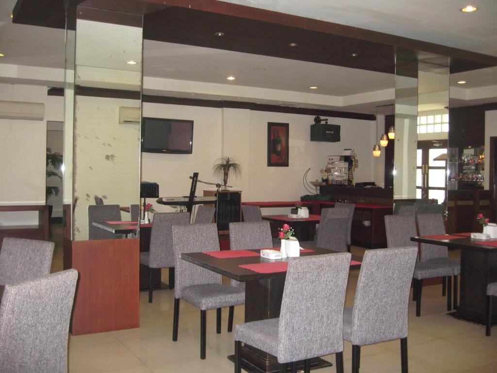 Imperial Hotel Kendari Zewnętrze zdjęcie